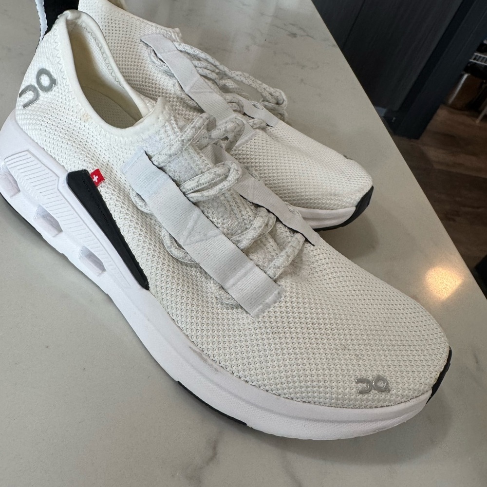 On Running White Athletic Shoes with Breathable Mesh